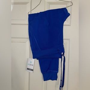 Med Couture Scrub Bottoms Large Petite-Galaxy Blue-Never worn!